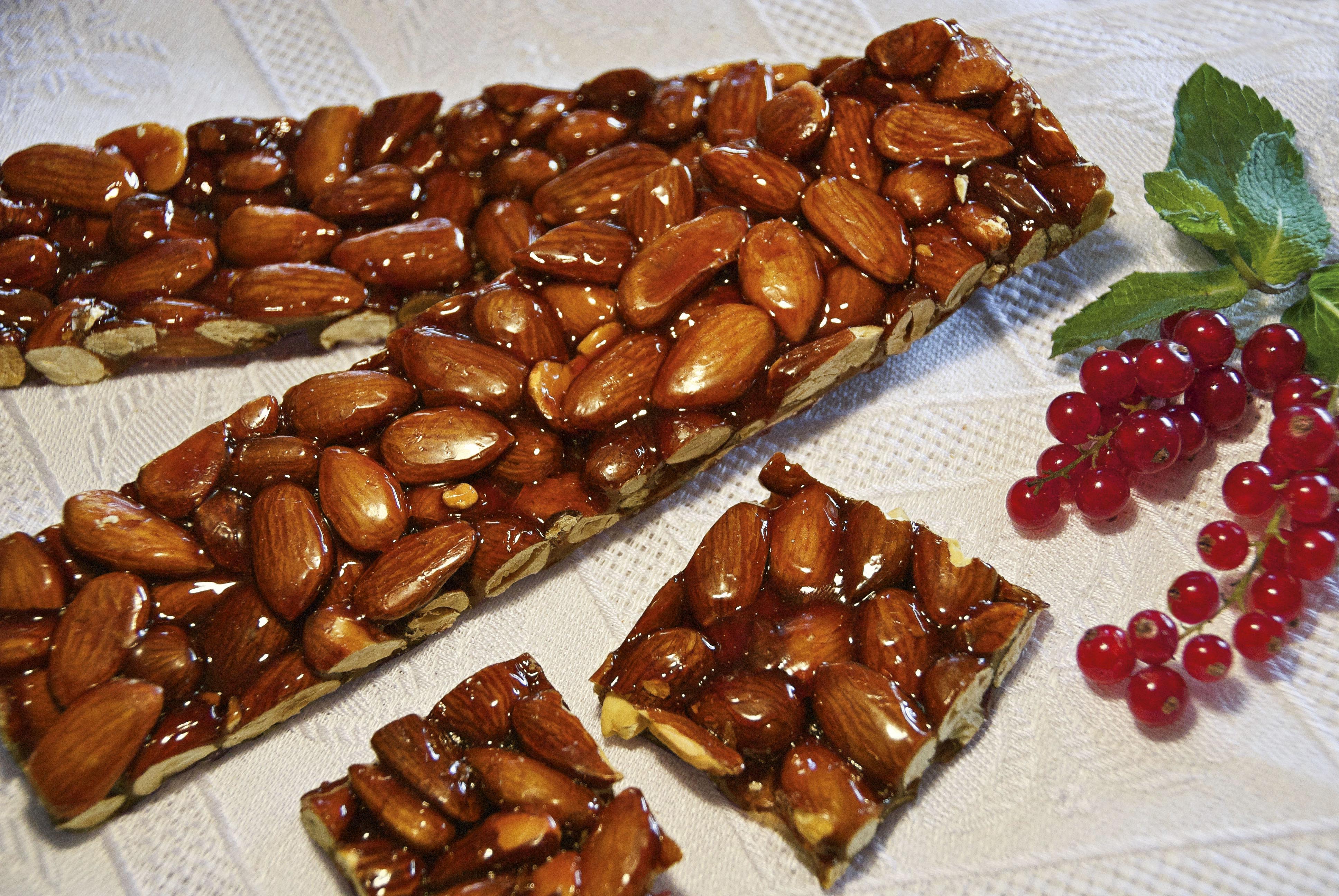 Almond Brittle - Bertazzoni